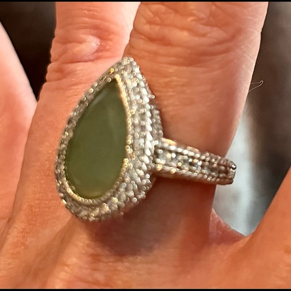 RARE Judith Ripka jade and Diamonique faceted ring. - Picture 2 of 8